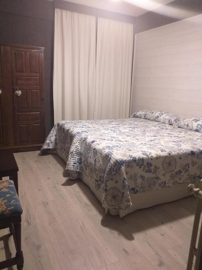 Hotel Giral Biescas Kültér fotó