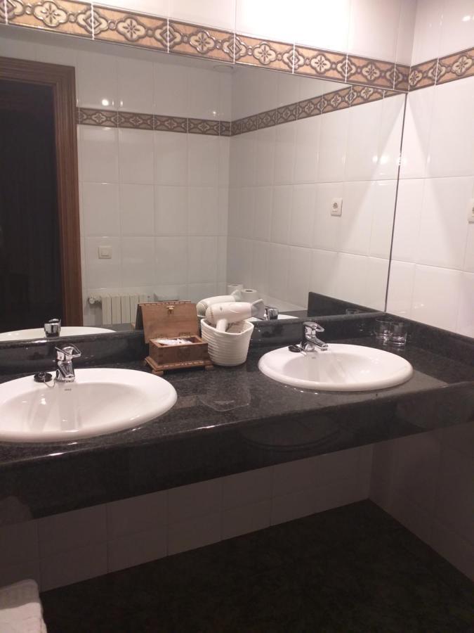 Hotel Giral Biescas Kültér fotó