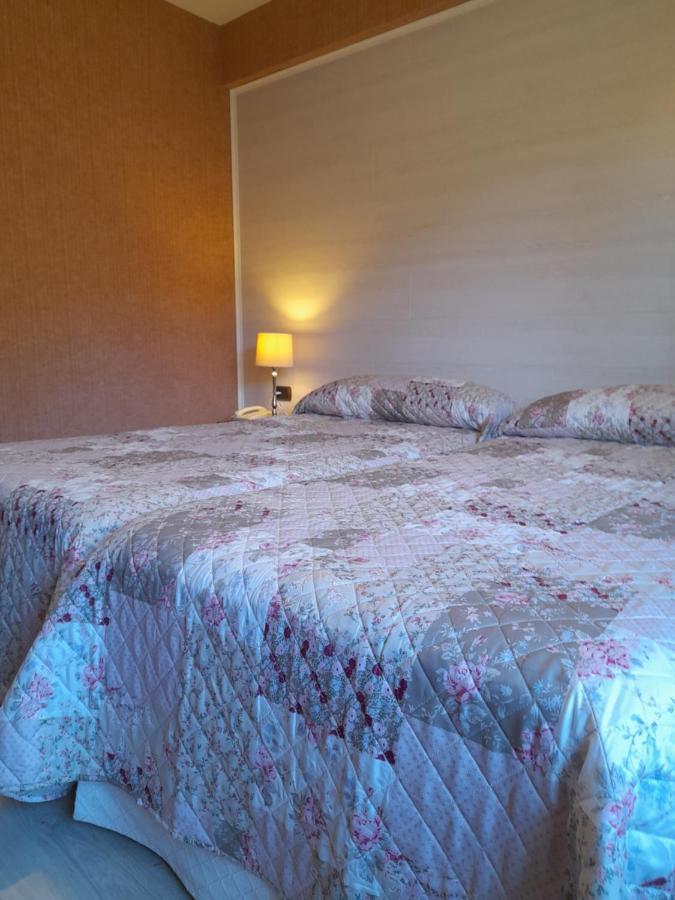 Hotel Giral Biescas Kültér fotó
