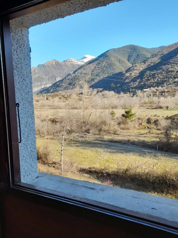 Hotel Giral Biescas Kültér fotó