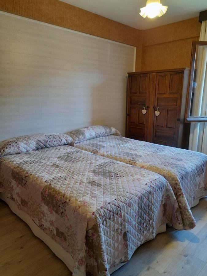 Hotel Giral Biescas Kültér fotó