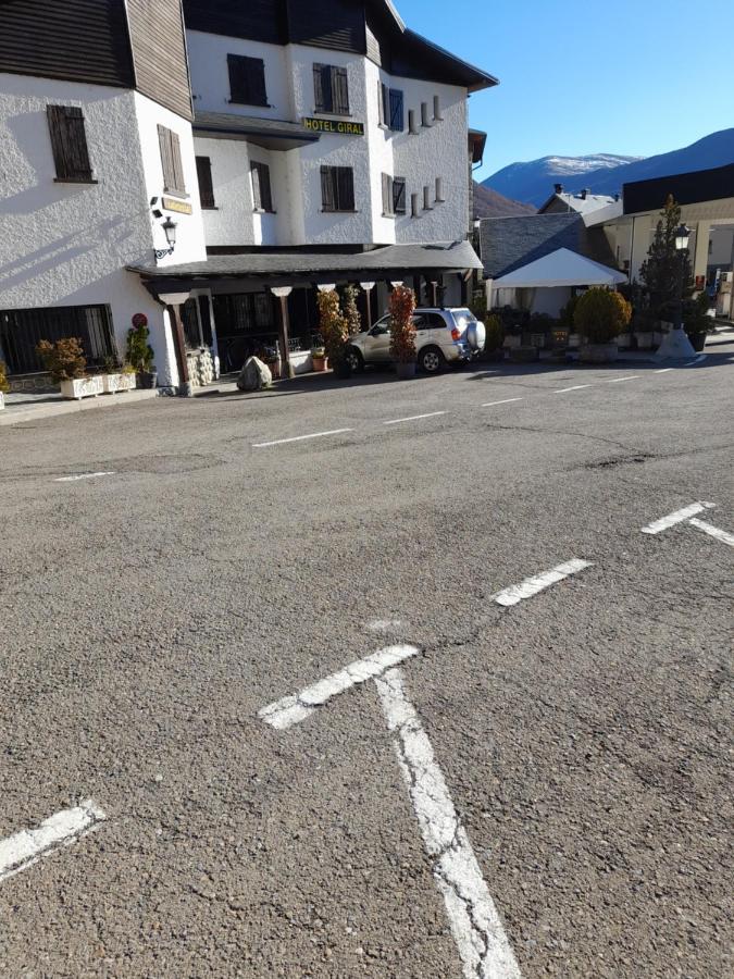 Hotel Giral Biescas Kültér fotó
