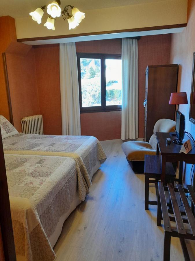 Hotel Giral Biescas Kültér fotó